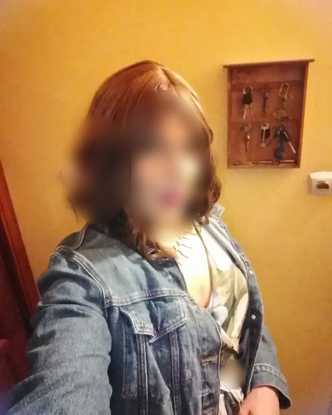 Justine - Image 11