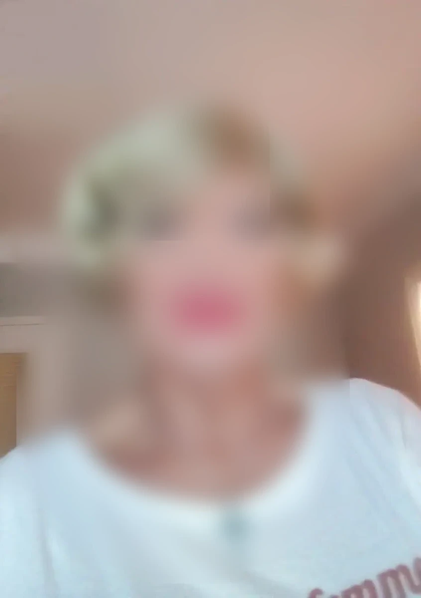 Sarah - Image 4